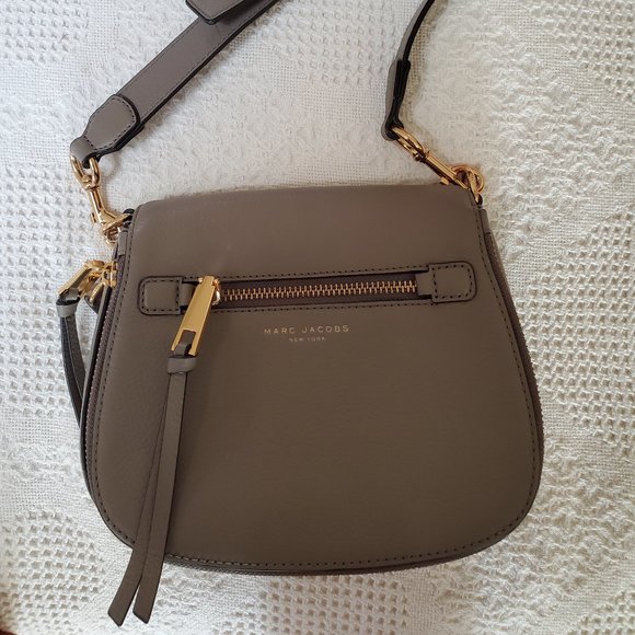 Marc Jacobs Handbags - Marc Jacobs Purse